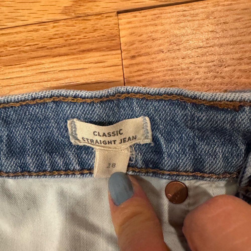 Madewell Classic Straight Jean - Picture 4 of 5